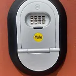 1-c Bel Calme Climatise Parking Gratuit Prive Sur Demande * Шарлеруа
